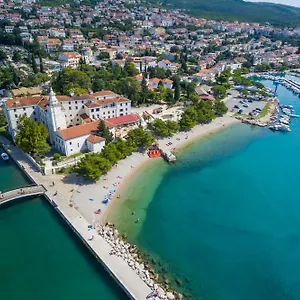 Kastel 3*, Crikvenica Kroatien
