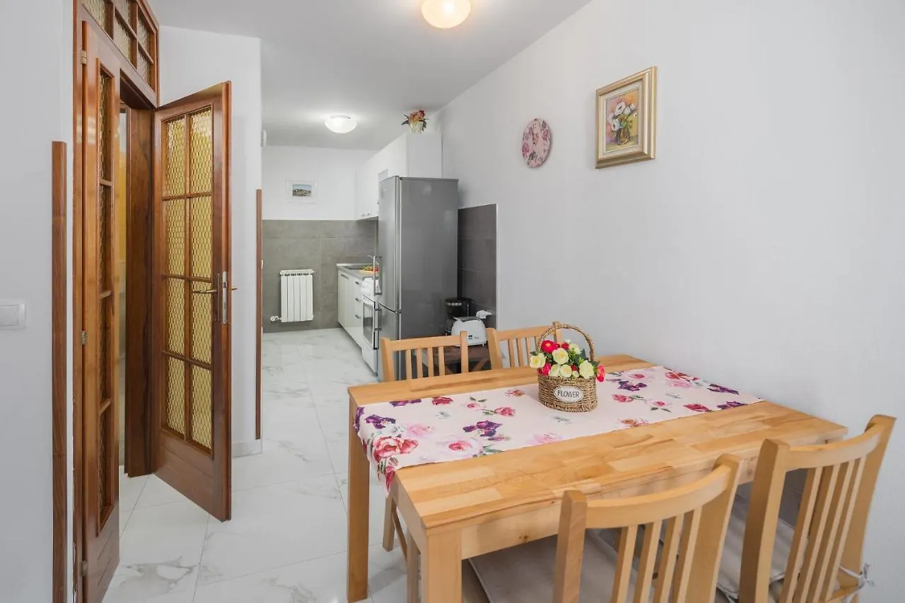 Elena Apartment Porec